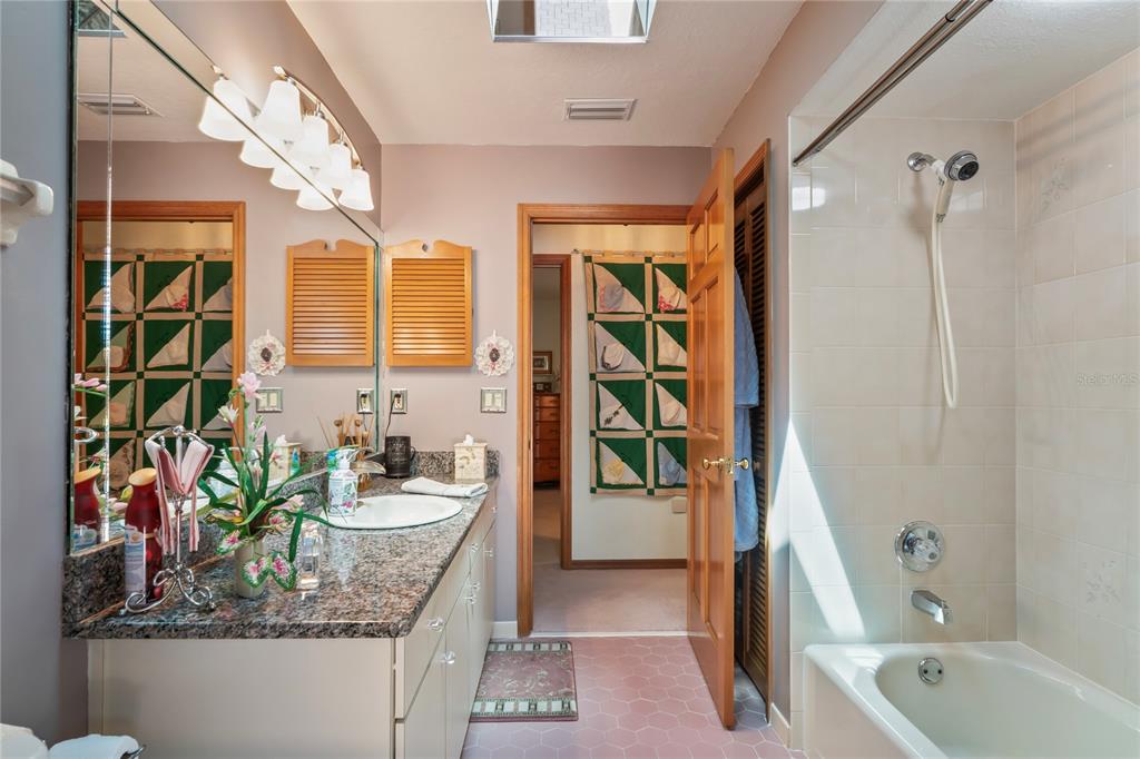 7353 Dogwood Crescent Spring Hill, FL 34607 - Photo 36 of 98