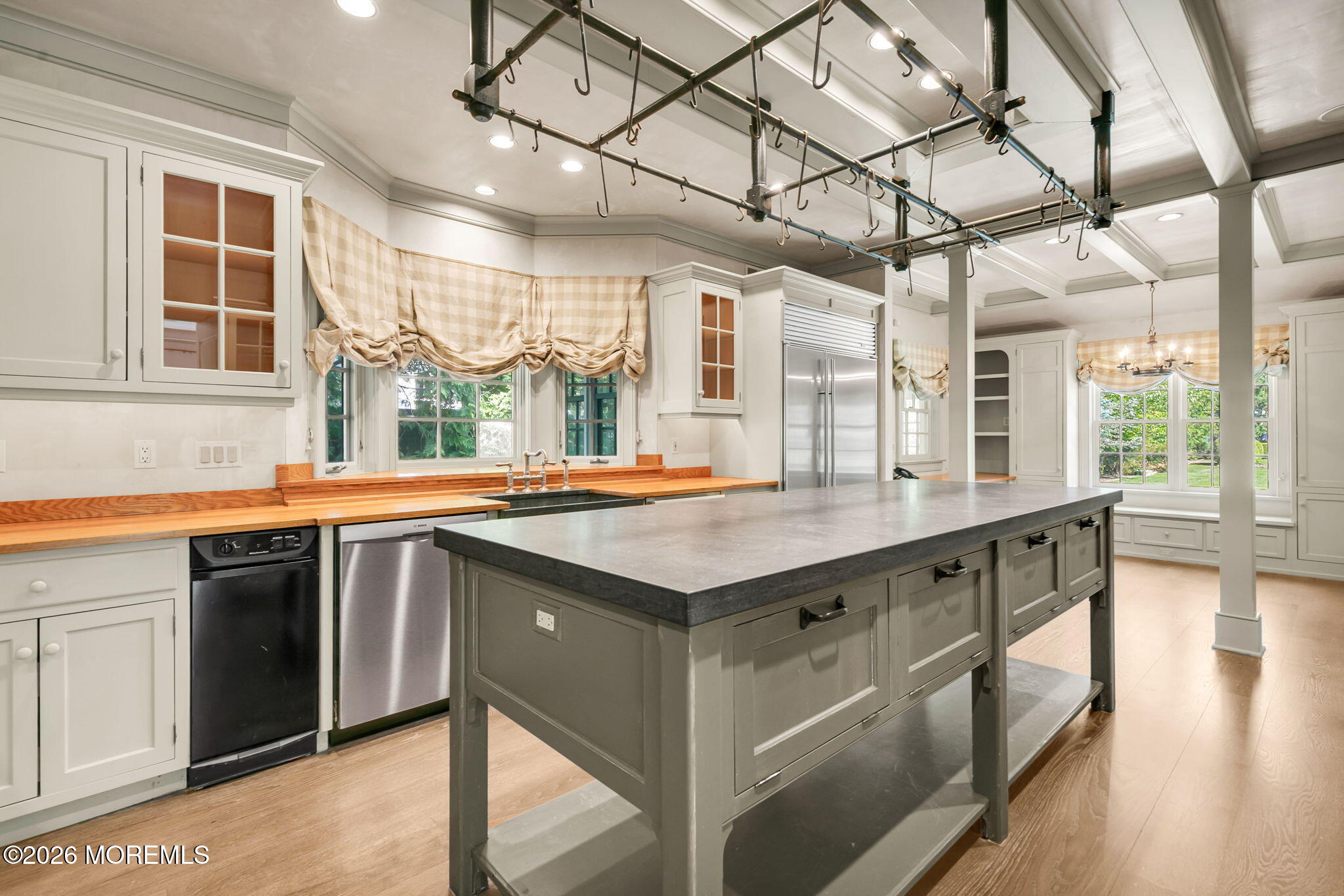 100-98 East River Road Rumson, NJ 07760 - Photo 32 of 61 Gourmet kitchen