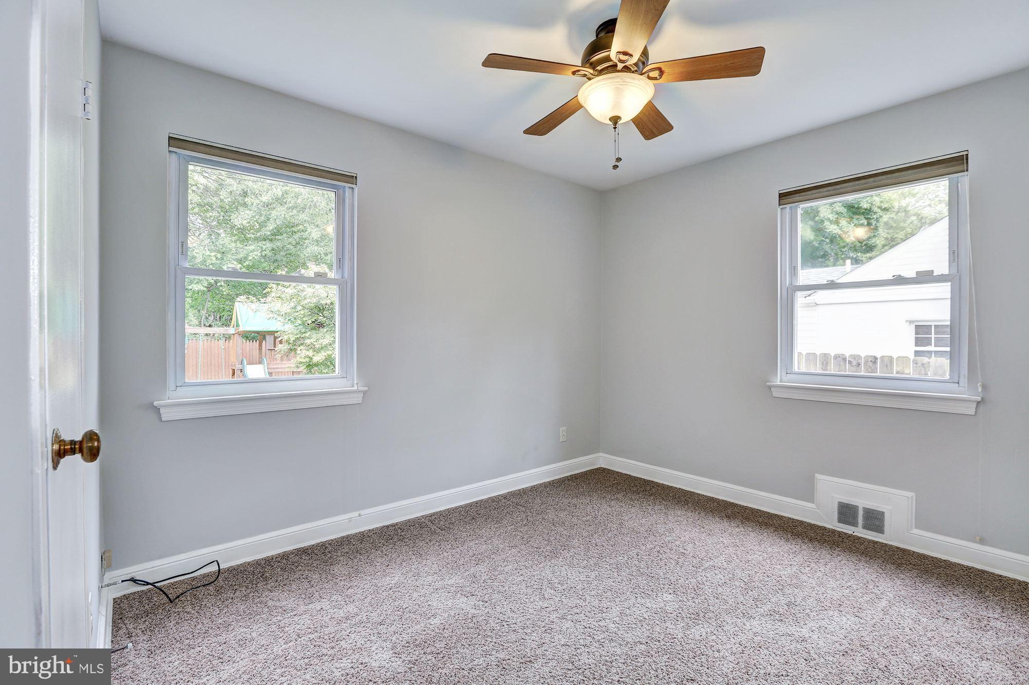 605 Forest Glen Road Silver Spring, MD 20901 - Photo 11 of 24