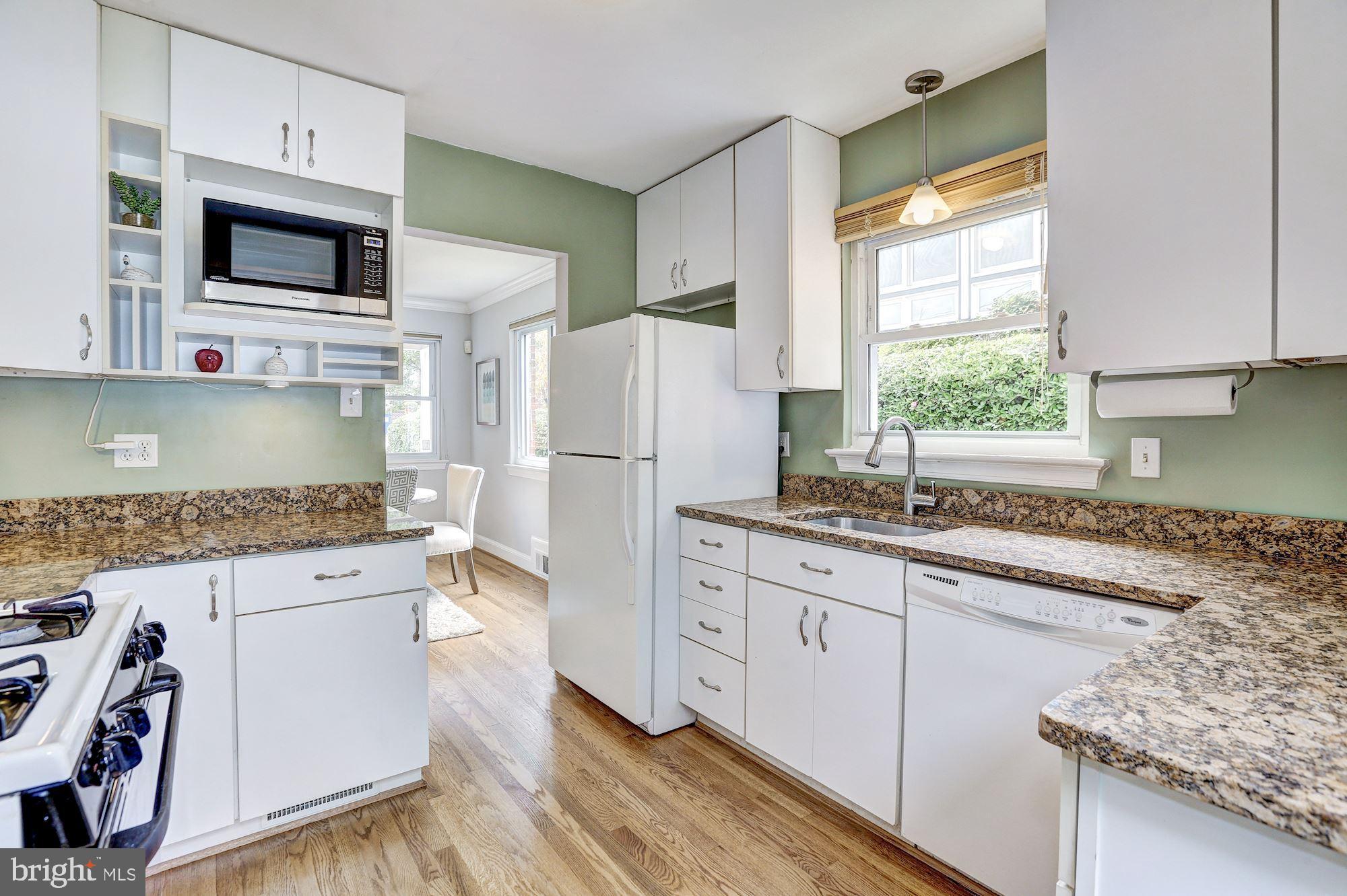 605 Forest Glen Road Silver Spring, MD 20901 - Photo 8 of 24