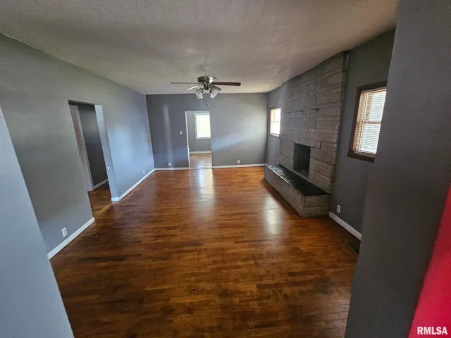 $100,000 | 1208-1210 East Main Street, West Frankfort, IL 62896