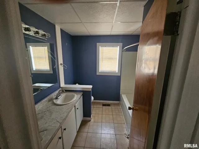 $100,000 | 1208-1210 East Main Street, West Frankfort, IL 62896