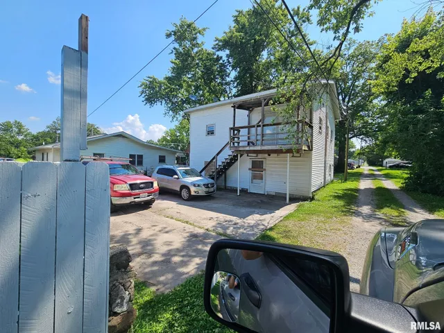 $100,000 | 1208-1210 East Main Street, West Frankfort, IL 62896