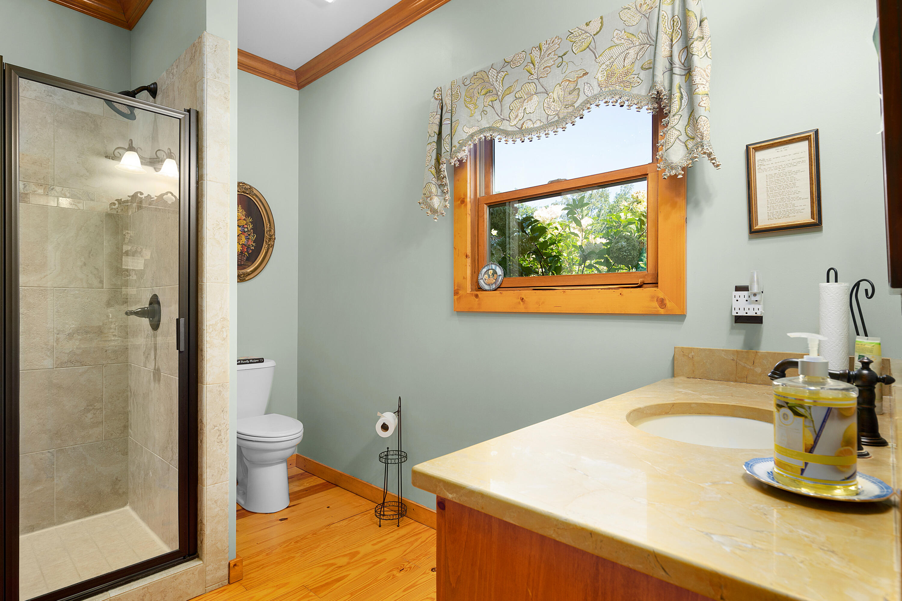 5758 Tallant Road Ooltewah, TN 37363 - Photo 35 of 93 Interior_5758 tallant rd-18