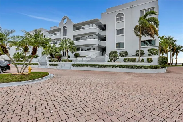 $935,000 | 1140 Southwest Chapman Way, Unit 401, Palm City, FL 34990