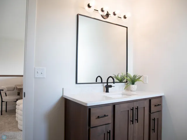 $787,725 | 3606 Decorah Way South, Fargo, ND 58104