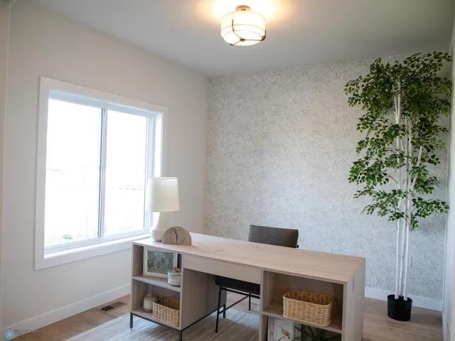 $787,725 | 3606 Decorah Way South, Fargo, ND 58104