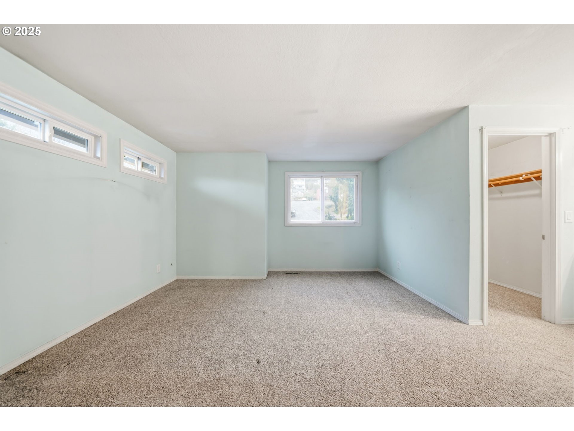 1005 Southwest 4th Street Gresham, OR 97080 - Photo 22 of 40 a view of an empty room with a window