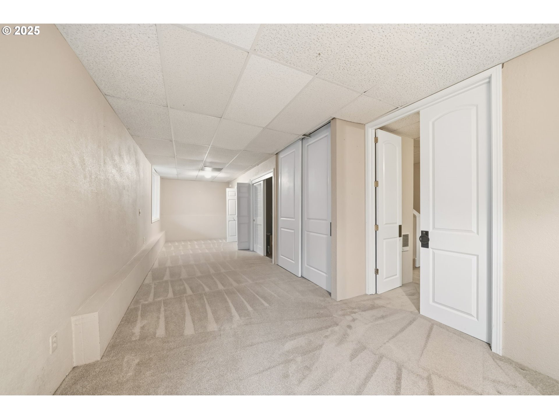 1005 Southwest 4th Street Gresham, OR 97080 - Photo 30 of 40 a view of an empty room