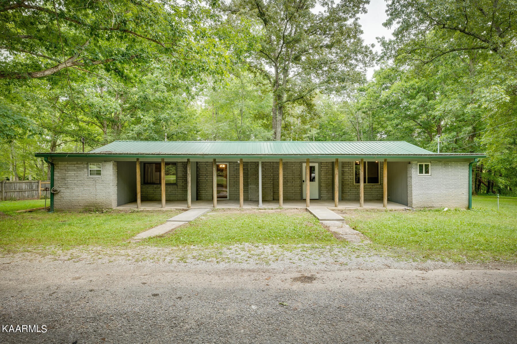 702 Cooper Lake Road Oneida, TN 37841 - Photo 2 of 22 Gallery Image 2