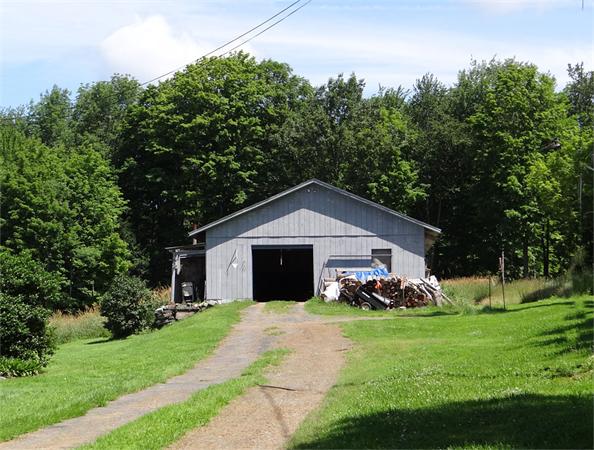 19 Harlow Road Cummington, MA 01026 - Photo 4 of 23 Gallery Image 4