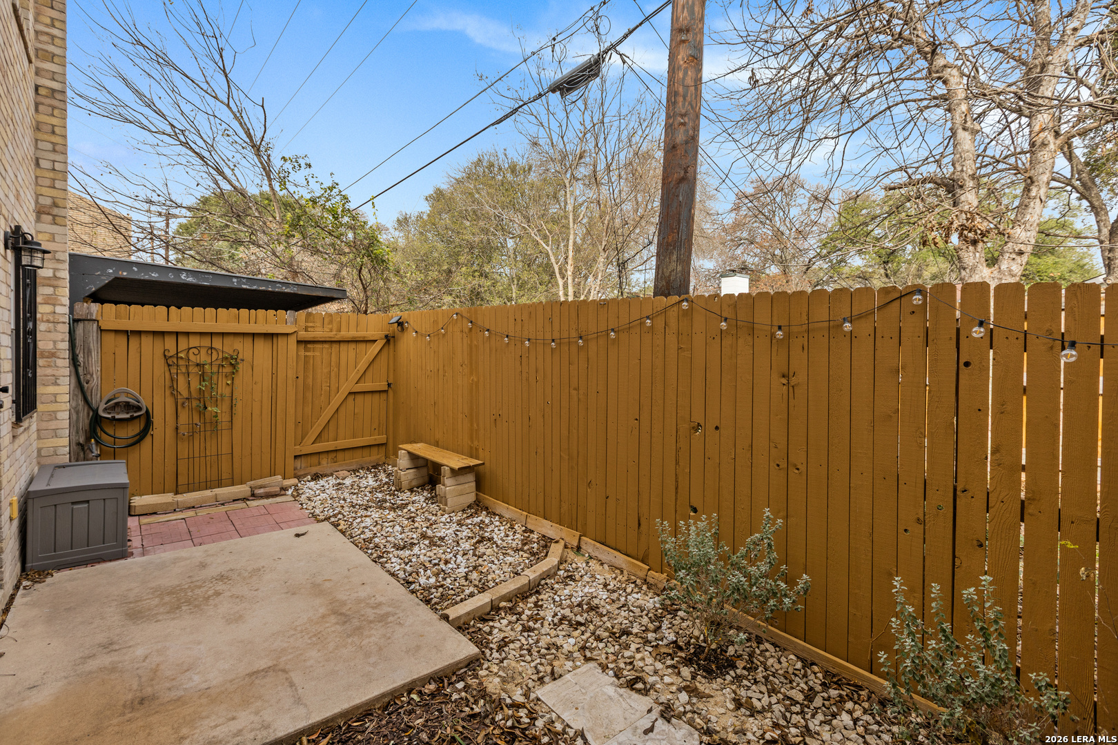 6427 Wurzbach Road, Unit 54 San Antonio, TX 78240 - Photo 18 of 18 a backyard of a house