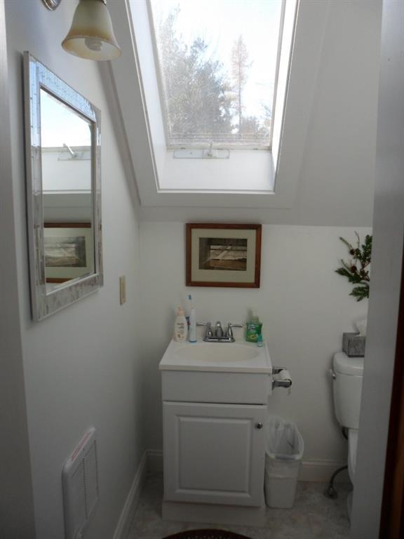 87 Bayside Road Northport, ME 04849 - Photo 28 of 35 Bathroom for east wing second floor...