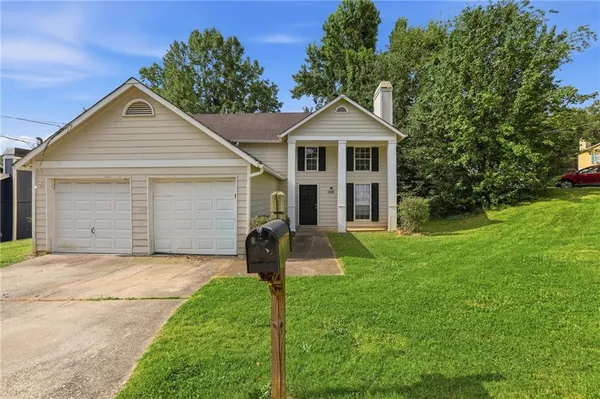 $199,999 | 5550 Panola Place, Lithonia, GA 30058