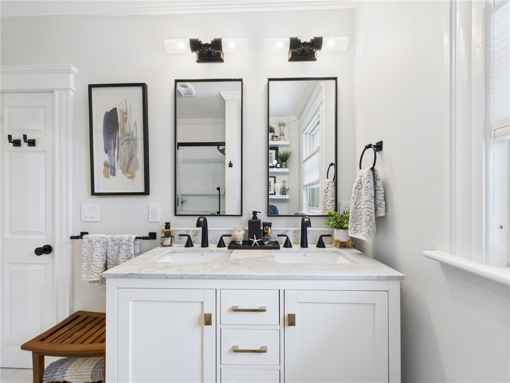 28 Spruce Street Westerly, RI 02891 - Photo 22 of 40