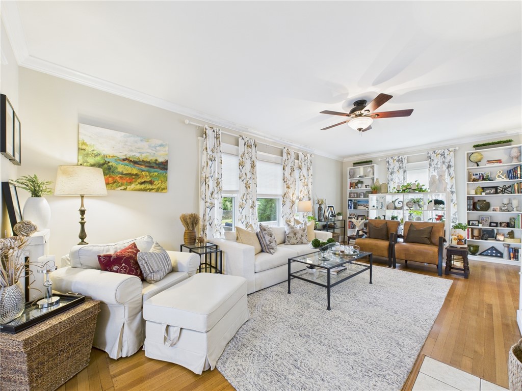 28 Spruce Street Westerly, RI 02891 - Photo 5 of 40