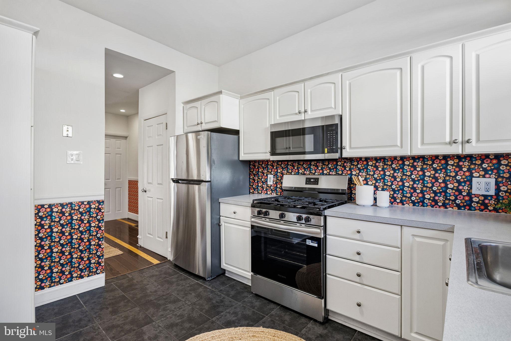 2428 South 16th Street Philadelphia, PA 19145 - Photo 11 of 31