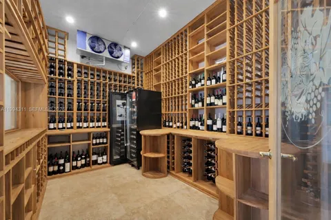 $5,900,000 | 3471 Main Highway, Unit 619, Miami, FL 33133