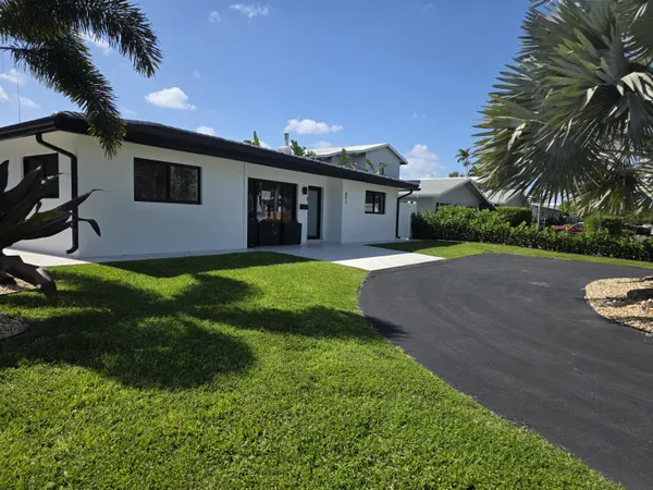 $1,800,000 | 491 Southeast 19th Avenue, Pompano Beach, FL 33060