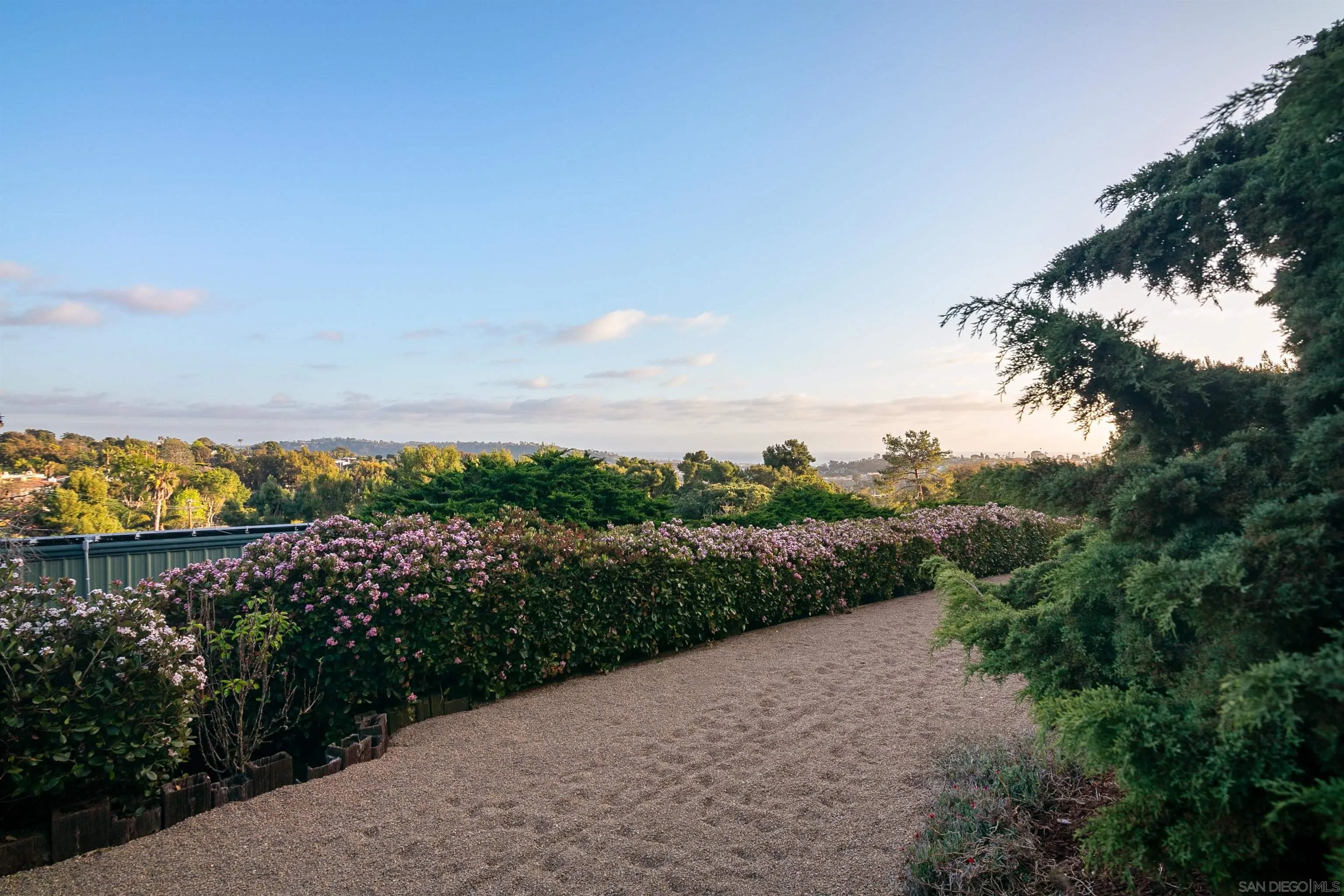 1050 Solana Drive Del Mar, CA 92014 - Photo 59 of 75 a view of a city