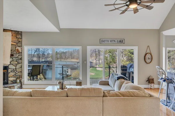 $999,900 | 1892 Morewood Road, Hardy, VA 24101