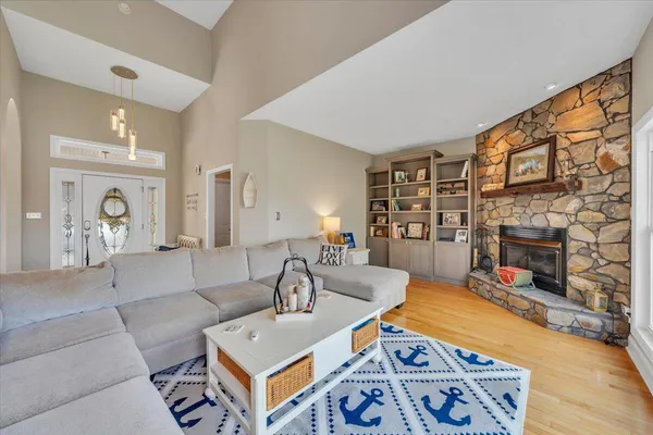 $999,900 | 1892 Morewood Road, Hardy, VA 24101