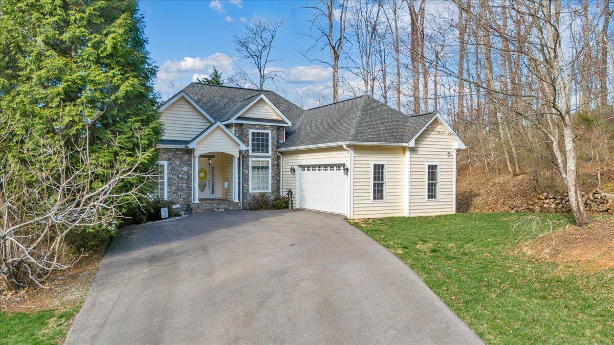 1892 Morewood Road Hardy, VA 24101 - Photo 79 of 82 094-DJI_20260310163740_0064_D