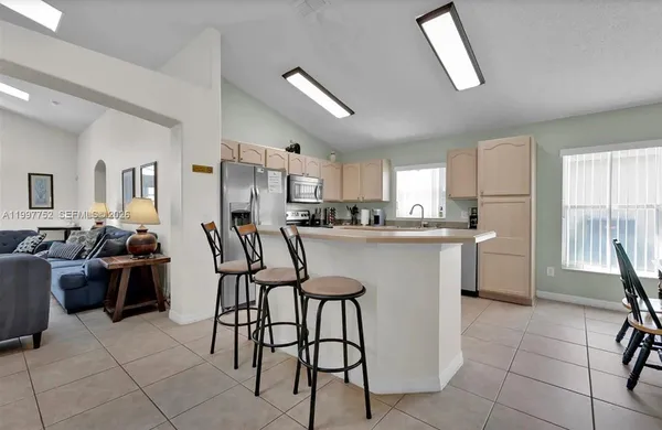 $3,000 | 2515 La Jolla Trail, Kissimmee, FL 34747