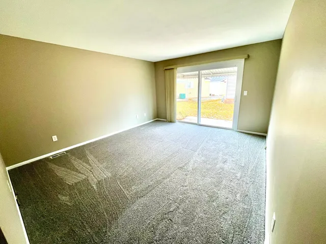 $160,000 | 1002 Village Lane, Jenison, MI 49428