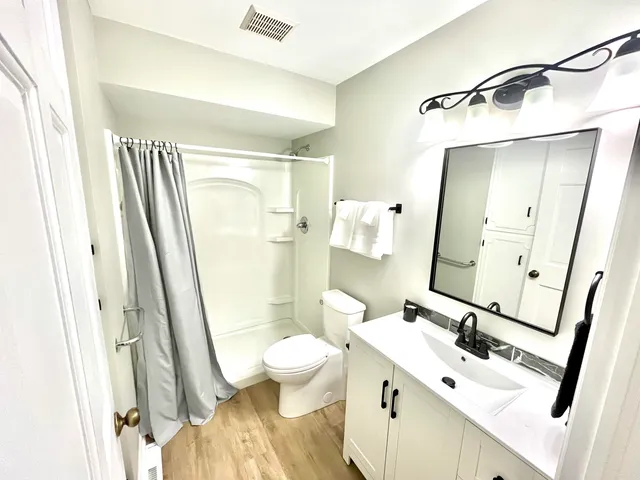 $160,000 | 1002 Village Lane, Jenison, MI 49428