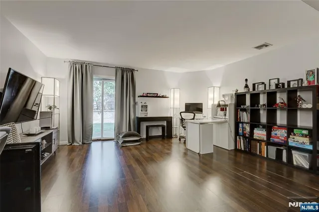 $699,000 | 2445 6th Street, Fort Lee, NJ 07024