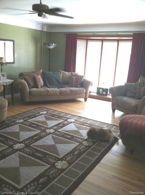 17835 Winsome Road Fraser, MI 48026 - Photo 3 of 17 3.jpg