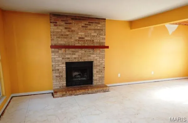 $350,000 | 1545 Greenfield Crossing Court, Ballwin, MO 63021