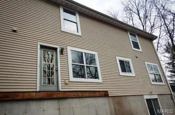 $350,000 | 1545 Greenfield Crossing Court, Ballwin, MO 63021