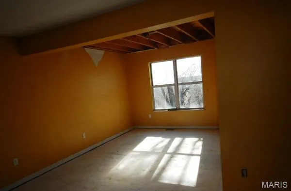 $350,000 | 1545 Greenfield Crossing Court, Ballwin, MO 63021