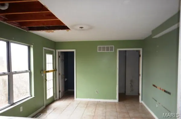 $350,000 | 1545 Greenfield Crossing Court, Ballwin, MO 63021