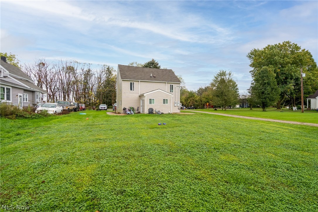 8966 Murray Ridge Road Elyria, OH 44035 - Photo 7 of 19 Gallery Image 7