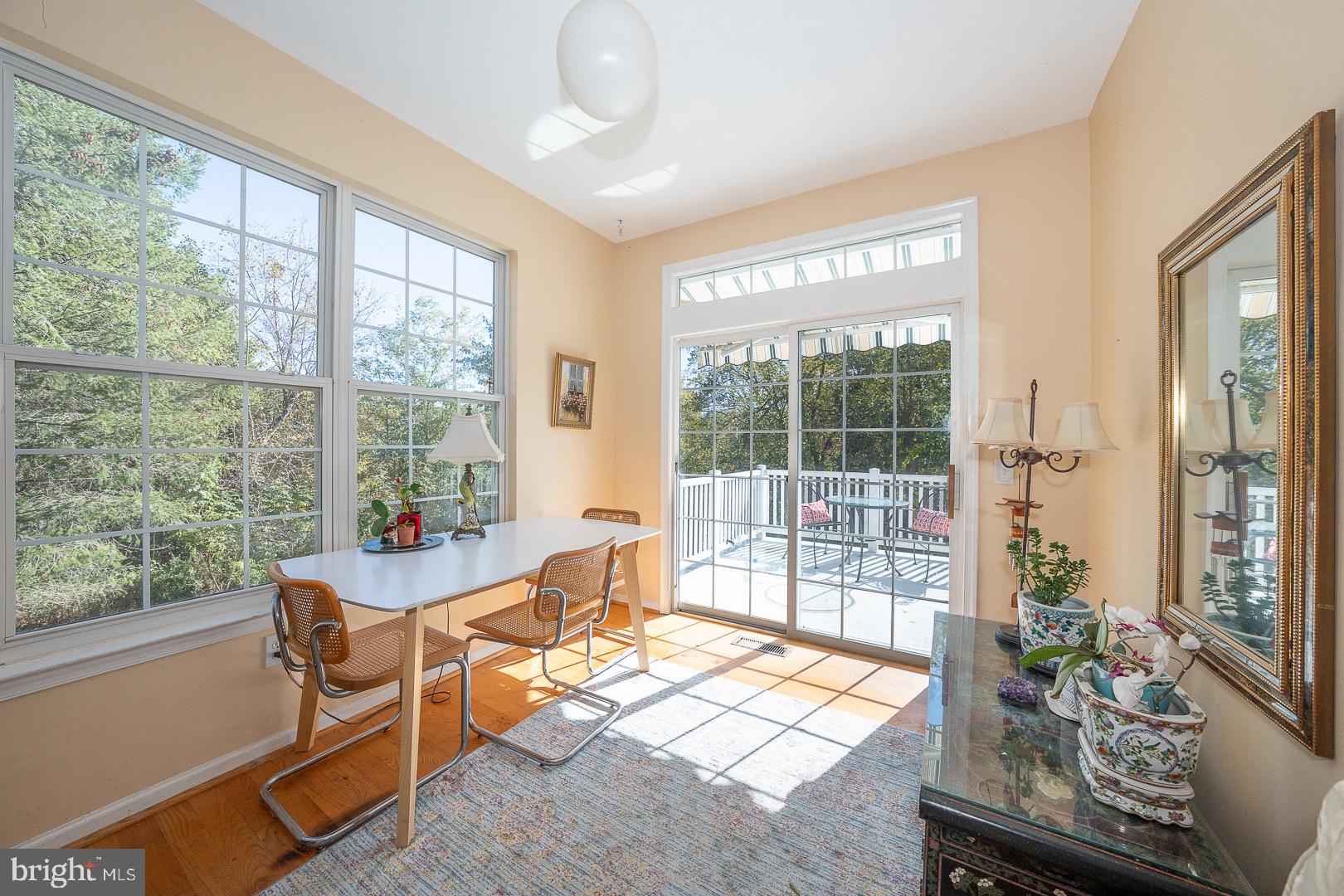1521 Snead Green Springfield, PA 19064 - Photo 8 of 26 Eat-in-kitchen