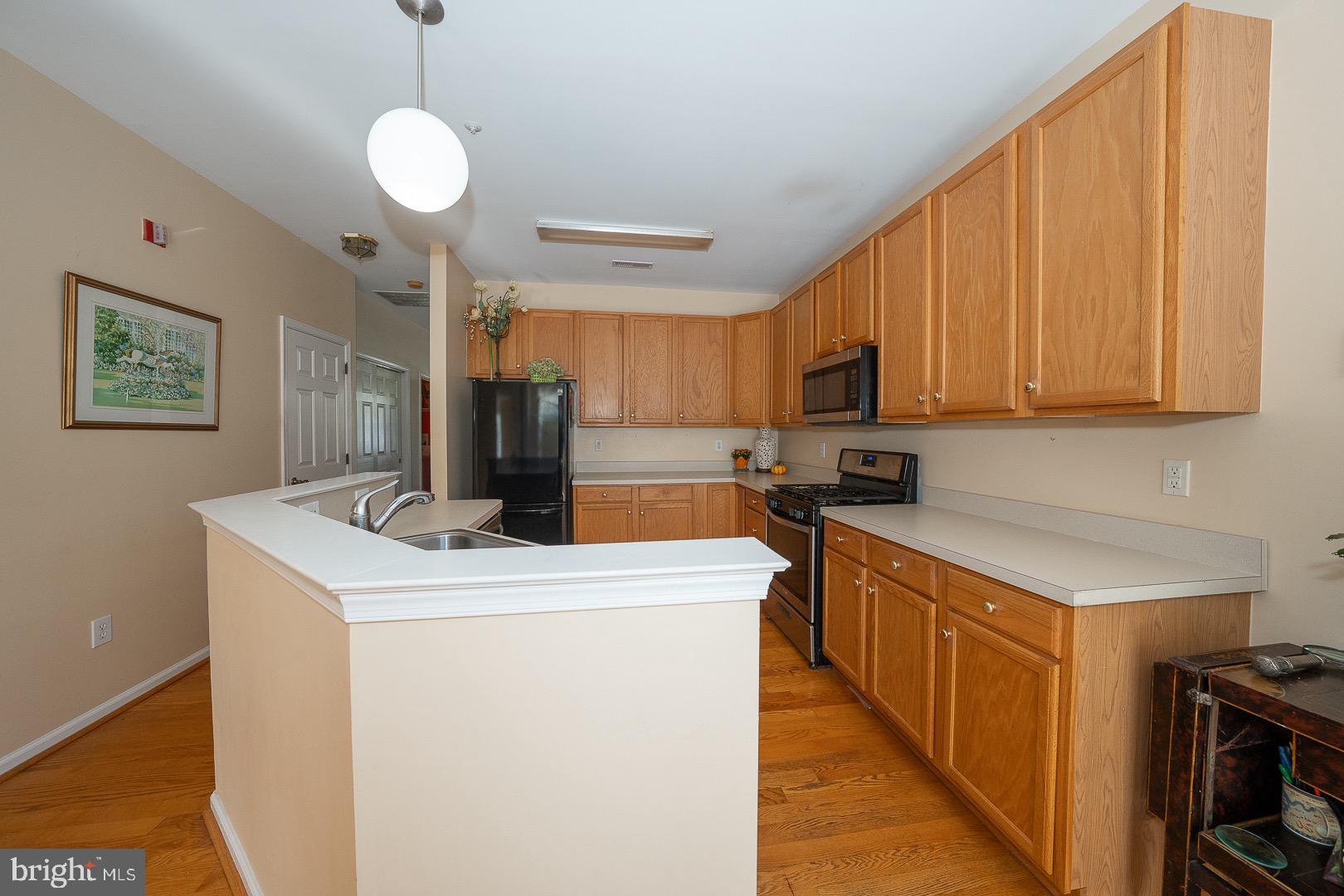 1521 Snead Green Springfield, PA 19064 - Photo 9 of 26 Kitchen