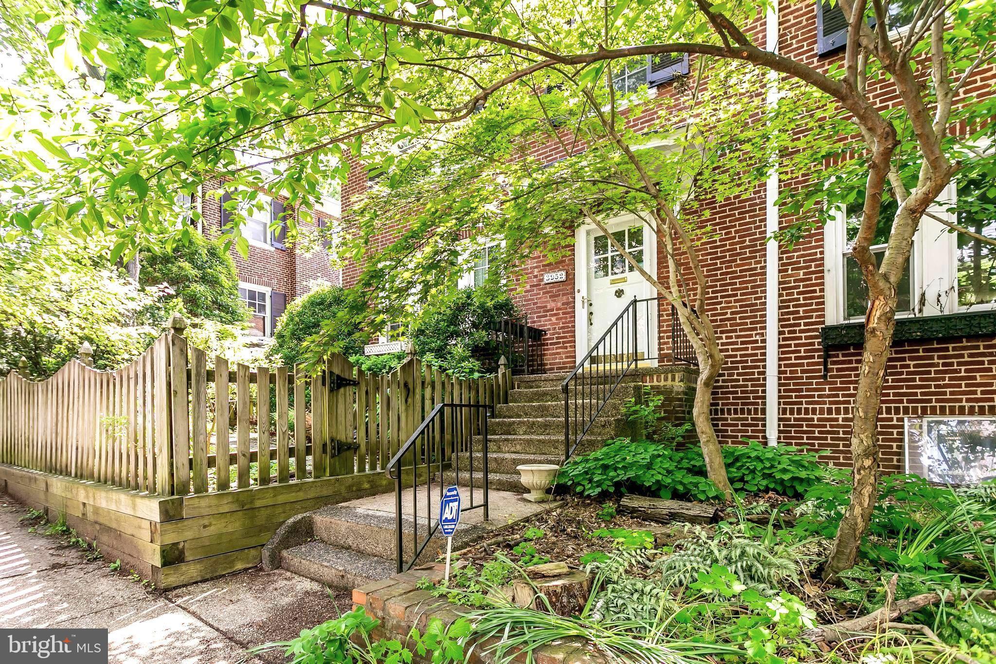 3952 Cloverhill Road Baltimore, MD 21218 - Photo 3 of 65 Tuscany Canterbury Charm
