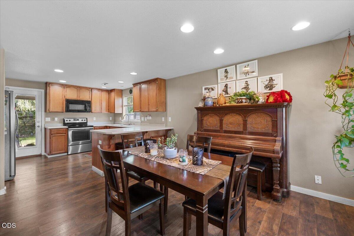 669 Karic Way Eagle Point, OR 97524 - Photo 10 of 20 Gallery Image 10
