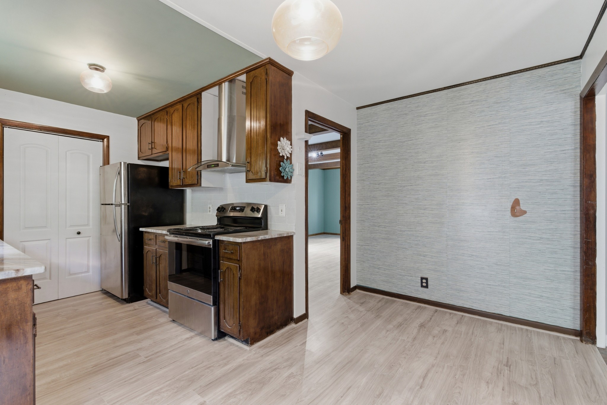 557 Holt Valley Road Nashville, TN 37209 - Photo 14 of 50