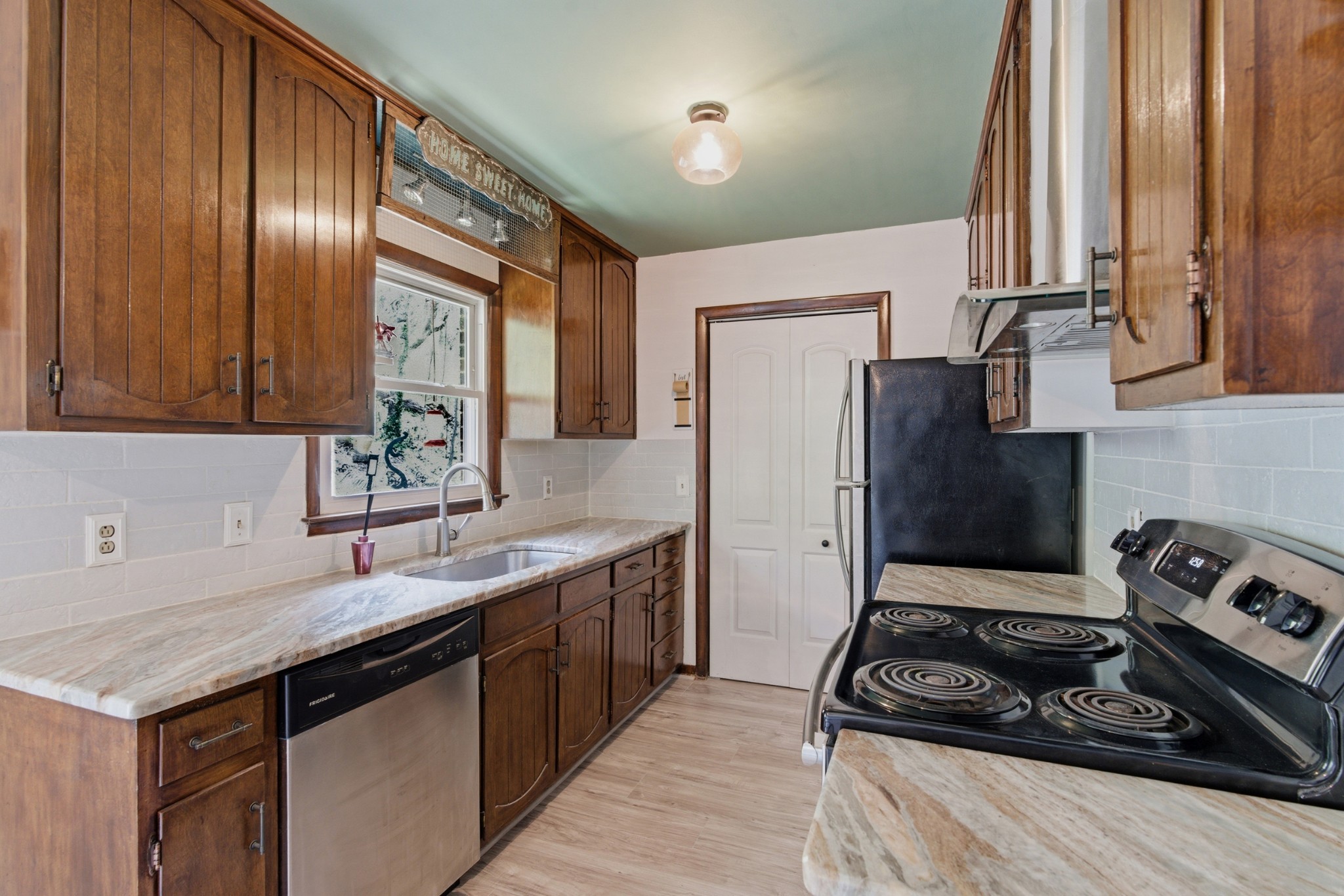 557 Holt Valley Road Nashville, TN 37209 - Photo 16 of 50