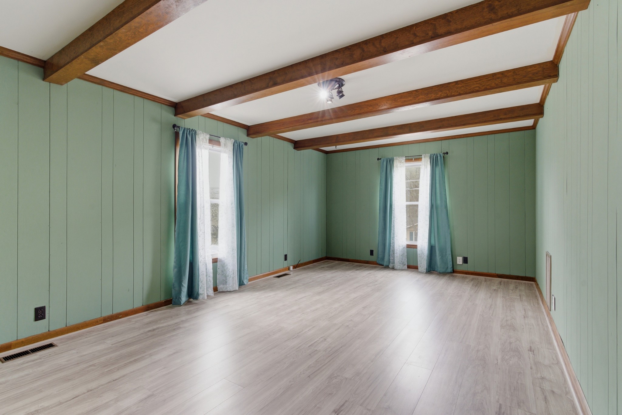 557 Holt Valley Road Nashville, TN 37209 - Photo 32 of 50