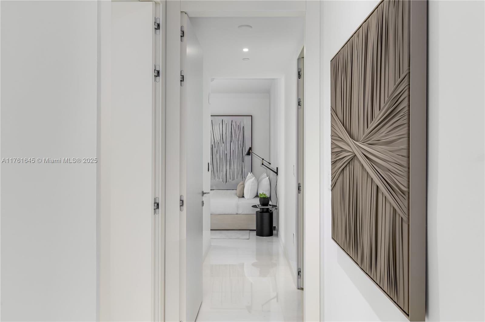 300 Biscayne Blvd Way, Unit 2802 Miami, FL 33131 - Photo 25 of 77