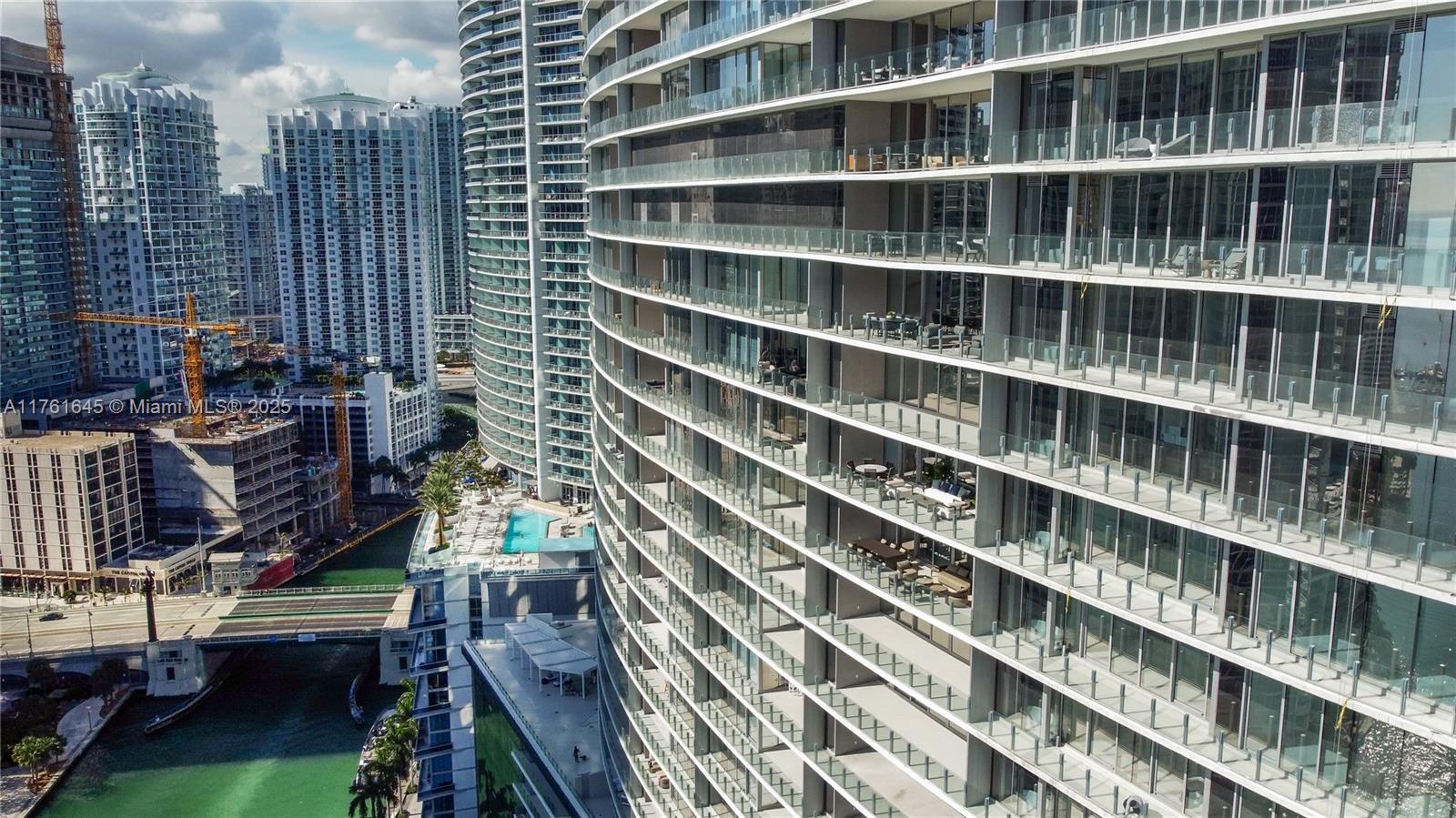 300 Biscayne Blvd Way, Unit 2802 Miami, FL 33131 - Photo 32 of 77