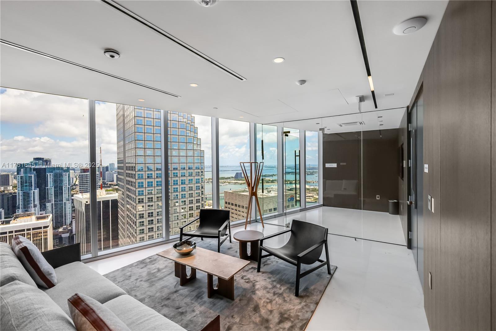 300 Biscayne Blvd Way, Unit 2802 Miami, FL 33131 - Photo 49 of 77