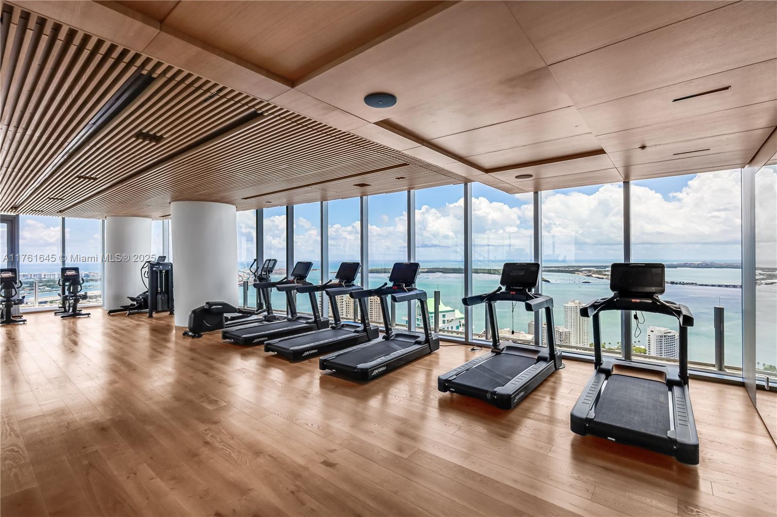 300 Biscayne Blvd Way, Unit 2802 Miami, FL 33131 - Photo 52 of 77