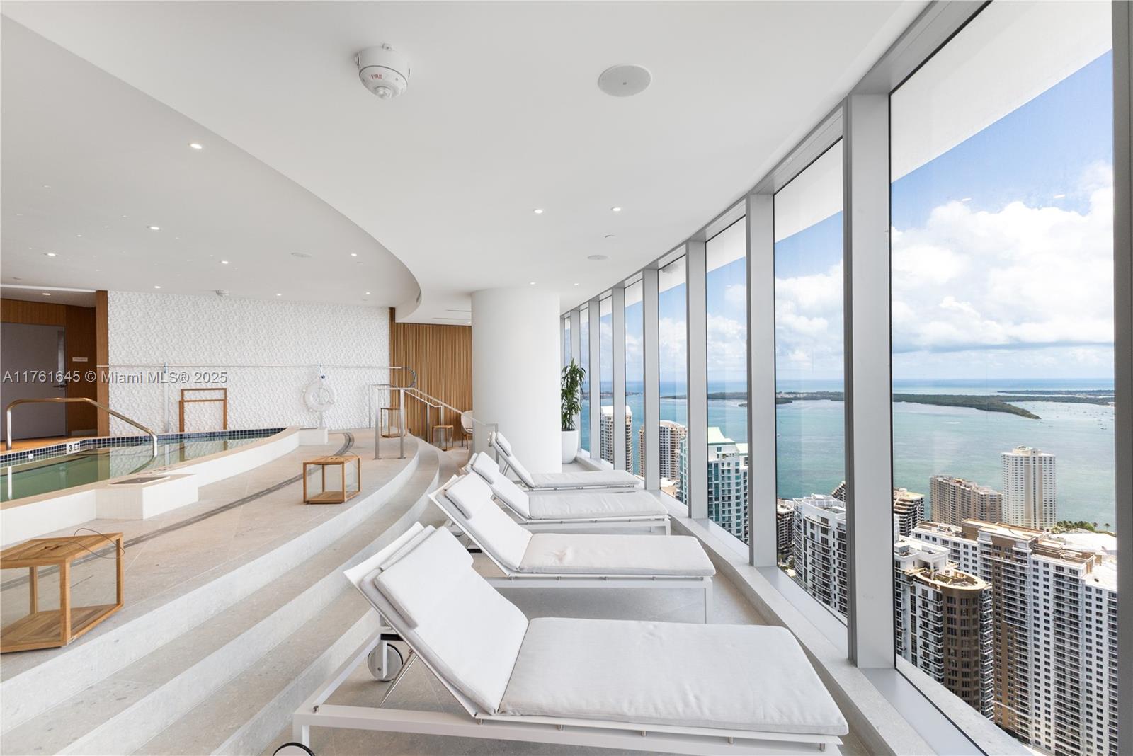 300 Biscayne Blvd Way, Unit 2802 Miami, FL 33131 - Photo 72 of 77