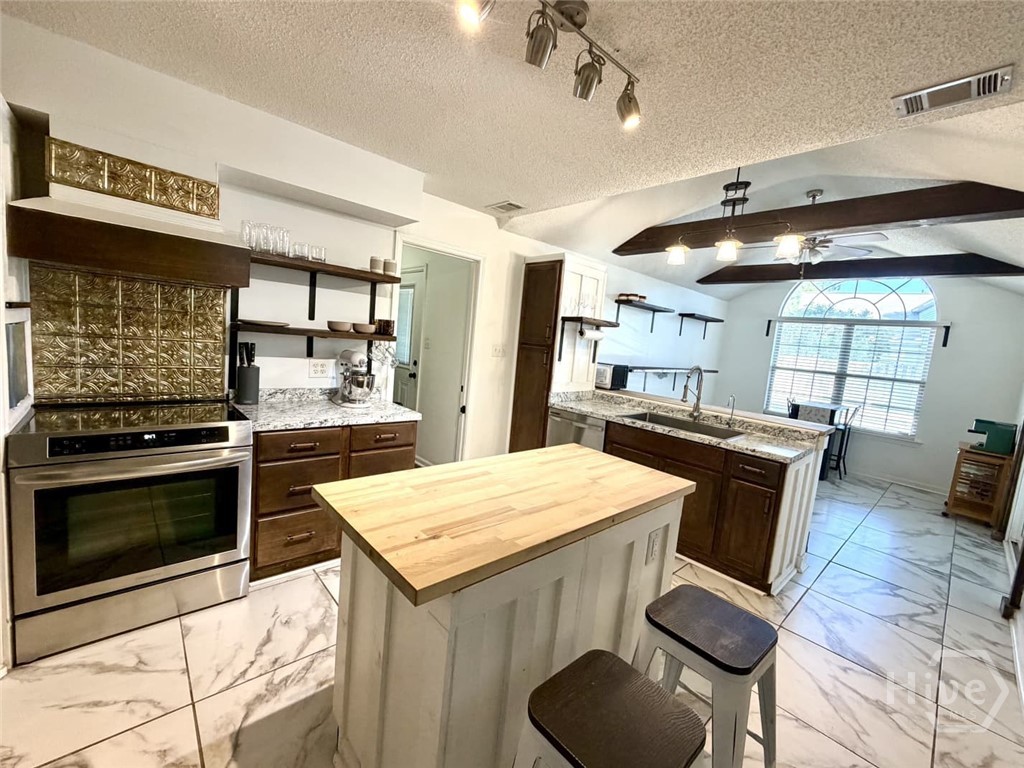 172 Lions Gate Road Savannah, GA 31419 - Photo 15 of 28